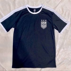 Men’s USA Soccer Tee